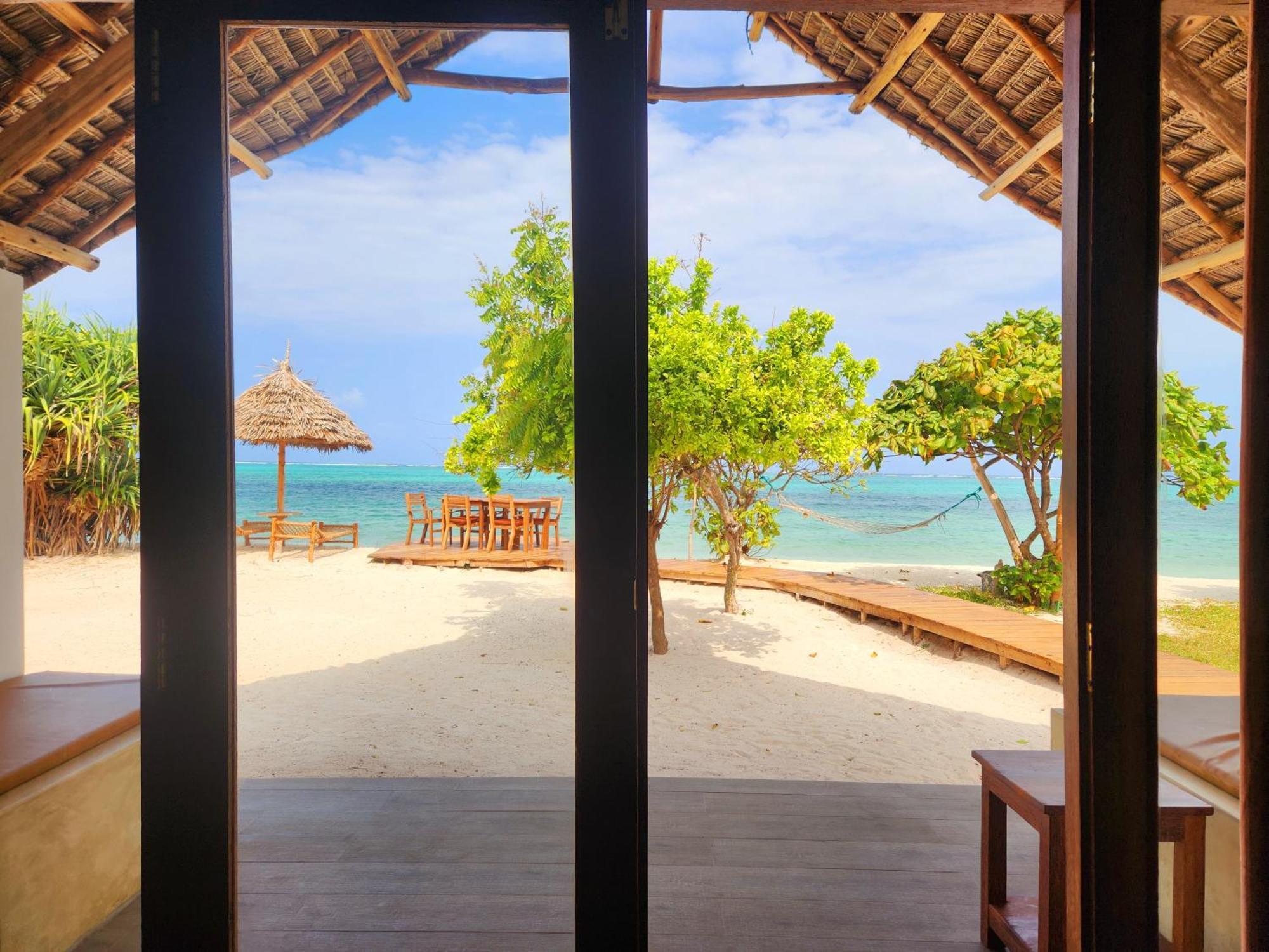 Almas Beach Boutique Hotel Makunduchi Luaran gambar
