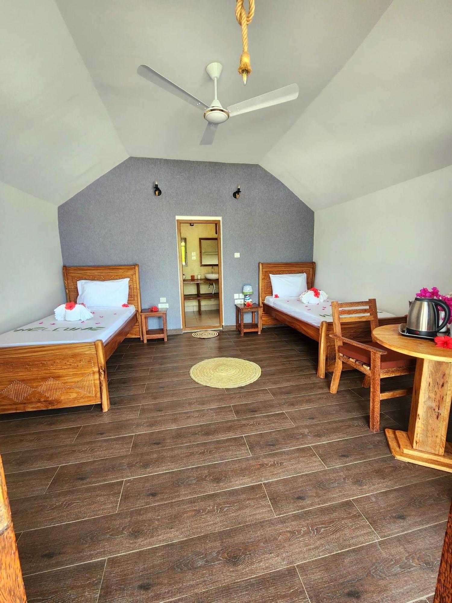 Almas Beach Boutique Hotel Makunduchi Luaran gambar