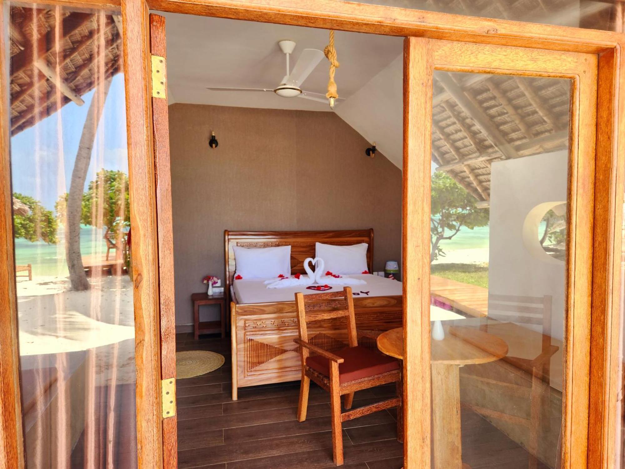 Almas Beach Boutique Hotel Makunduchi Luaran gambar