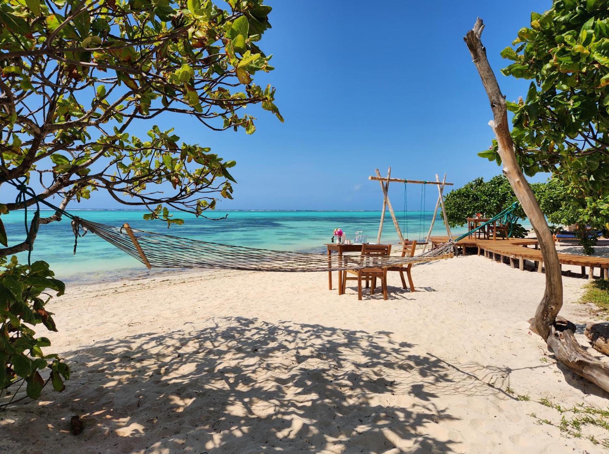 Almas Beach Boutique Hotel Makunduchi Luaran gambar
